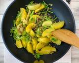 Umami Taste Potatoes with Shiitake Powder and Lots of Cilantro recipe step 6 photo