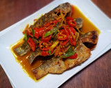 Foto langkah ke 5 dari resep Ikan Mujair Siram Kecombrang.