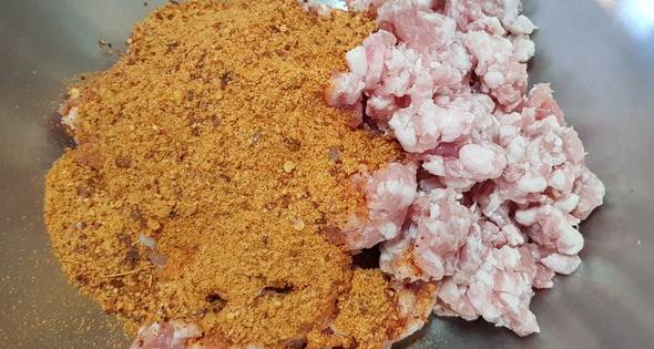 1 ลาบหมูทอด สูตร 2 - อย่างง่าย