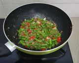 Foto langkah ke 5 dari resep Tumis Buncis Kornet.