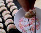 Foto langkah ke 9 dari resep 51. KUE KERING 3 BAHAN.