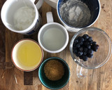 Foto del paso 1 de la receta: Bizcochitos de yogur y arándanos
