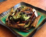 Foto del paso 4 de la receta: Salteado de verduras y carne