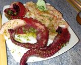 Foto del paso 1 de la receta: Arroz con pulpo y gambón