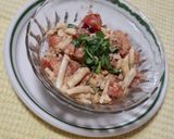 Foto del paso 4 de la receta: Ensalada de huevo rallado con jitomate
