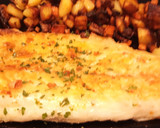 Foto del paso 8 de la receta: Lubina a la Plancha con Zanahorias y Papitas a la Mantequilla al Wok con Mayonesa de Lima