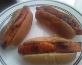 Foto del paso 2 de la receta: Perritos calientes con "salchichas de 🥕zanahoria" 😜😝😊