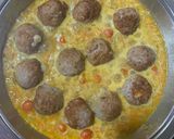 Foto del paso 4 de la receta: Albóndigas rellenas de queso con salsa al queso y orégano
