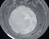 A picture of step 1 of Gulkand Ice cream.