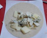 Foto del paso 9 de la receta: Empanadillas de marisco y de Cabrales con manzana (para los muy amantes del queso)