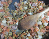 Foto del paso 2 de la receta: Verduras jardinera en salsa curry con pasta