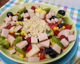 Foto del paso 1 de la receta: Ensalada de arroz con fruta y pavo