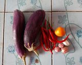 Foto langkah ke 1 dari resep Terong Balado.