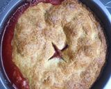 A picture of step 5 of Strawberry and Pineapple Pie.