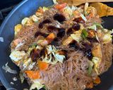 A picture of step 4 of Sotanghon Guisado.