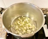 Foto del paso 2 de la receta Crema de calabacín con quesitos