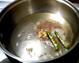 A picture of step 2 of Vermicelli semiya upma.