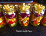 A picture of step 3 of Salad in a Jar:.