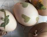 Foto del paso 3 de la receta: Huevos de Pascua, decorados con un tinte natural