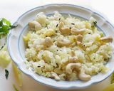A picture of step 5 of Rice with coconut and radish.