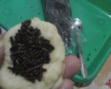 Foto langkah ke 5 dari resep Donat isi meses/selai kacang/nanas/coklat/stroberry simpel,gx pkek telur.