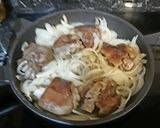 Foto del paso 3 de la receta Manitas de cerdo al pesto de ajo y perejil