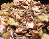 Foto del paso 5 de la receta: Calamares con patatas