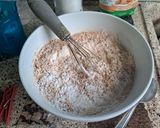 Foto del paso 3 de la receta: Budín suave de frutas glaseadas  con pasas de uva