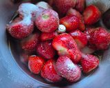 Une image de l'étape 1 de Sorbet fraise 🍓 au ninja swirl.