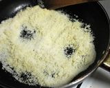 A picture of step 1 of Apple Suji Halwa.