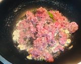 รูปขั้นตอนการทำที่ 2 ของ ผัดผักบุ้งหมูสับ คีโต