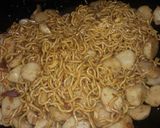 Foto langkah ke 5 dari resep Mie Goreng Sederhana.