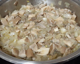 Foto del paso 3 de la receta: Merluza con setas