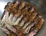 Foto langkah ke 4 dari resep Enoki Beef Roll.