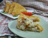 Foto langkah ke 6 dari resep Risol Sayur Ekonomis + tutorial risol bentuk segitiga.