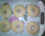 A picture of step 7 of Doughnut.