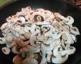 Foto del paso 1 de la receta: Champiñón al ajo cabañil con queso