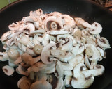Foto del paso 1 de la receta: Champiñón al ajo cabañil con queso