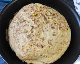 Foto del paso 2 de la receta: Tortilla de patatas y chorizo rellena con morcilla de Burgos y queso