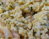 Foto del paso 2 de la receta: Revuelto de gambas y huevo