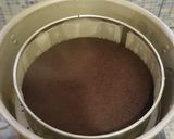 Foto langkah ke 6 dari resep Brownies Ketan Hitam Kukus.