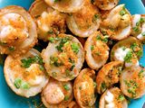 Bánh khọt tôm mực giòn thơm lại dễ làm
