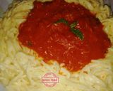 صورة لخطوة 4 من وصفة سباغيتي بصلصة الطماطم وصلصة البيشاميل 🍝🍝