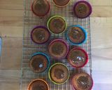 A picture of step 3 of Dulce de leche cupcakes.