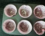 A picture of step 5 of Pumpkin cupcakes.