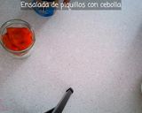 Foto del paso 5 de la receta: Ensalada de Pimientos Piquillo y Cebolla