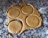 Foto del paso 3 de la receta: Galletas de maicena, con decoración navideña