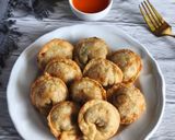 Foto langkah ke 4 dari resep Pangsit Goreng Isi Ayam Sayur.