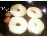 A picture of step 3 of Doughnuts.