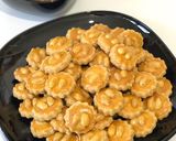 Foto langkah ke 3 dari resep Peanut Cookies (Kue Kacang).